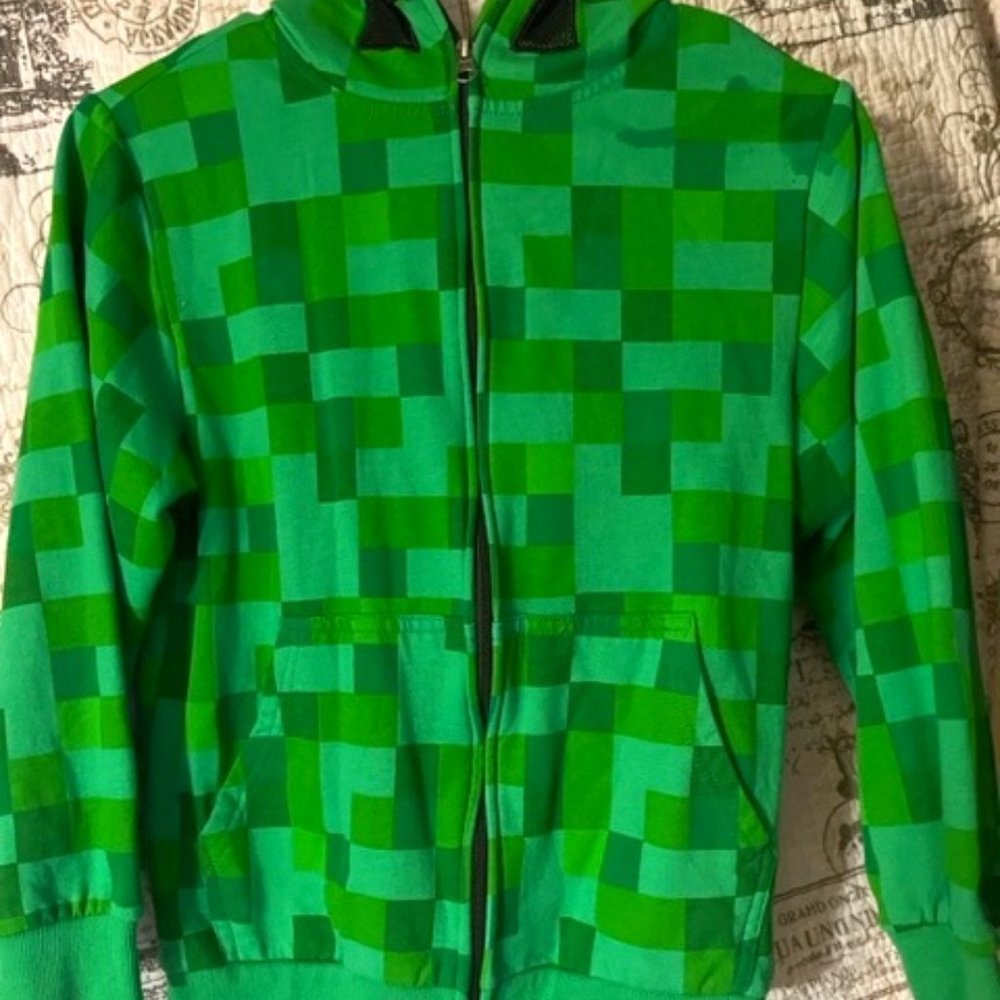 Boys Minecraft Creeper Hoodie Size Medium!